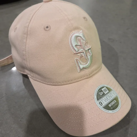 47 Brand Pink Women's Cap - Picture 1 of 6